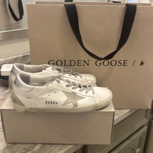 Golden goose super-star